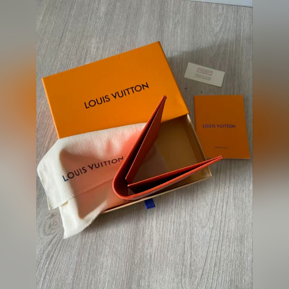 Louis Vuitton Orange Tennis Court Passport Cover - Picture 6 of 7